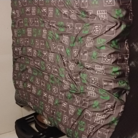 Minecraft themed bed sheet - Picture 2 of 4